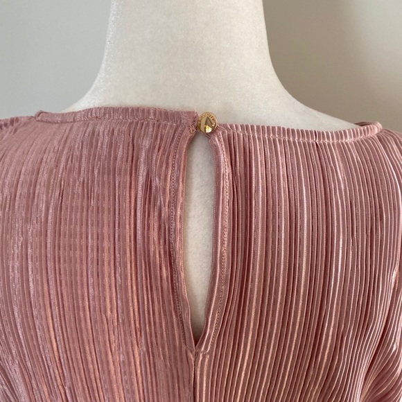 Vince Camuto Bell-Sleeve Pleated Pink Blouse - Picture 9 of 12